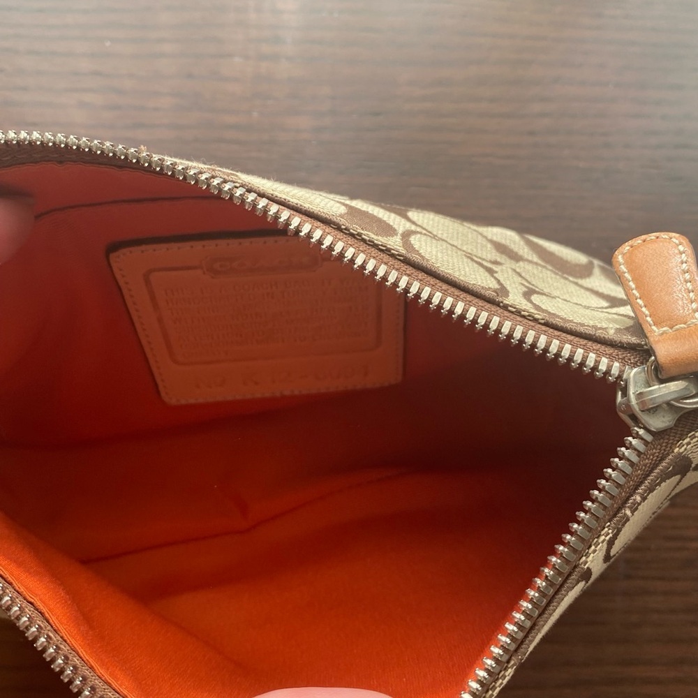 Coach Demi Bag, with COA - Picture 8 of 9